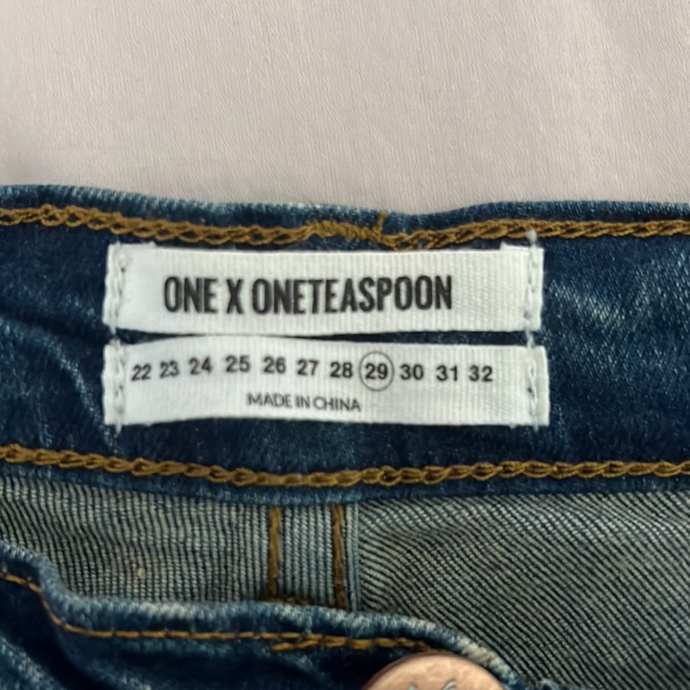 One Teaspoon - image 4